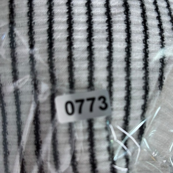 Abercrombie & Fitch Preppy Long Sleeve Striped Tie Front Top Women’s XS - Picture 10 of 10